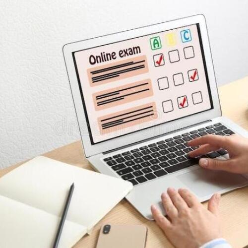 Bội Thực Vì Đủ Loại Cuộc Thi Trực Tuyến Tại Trường Học TP.HCM